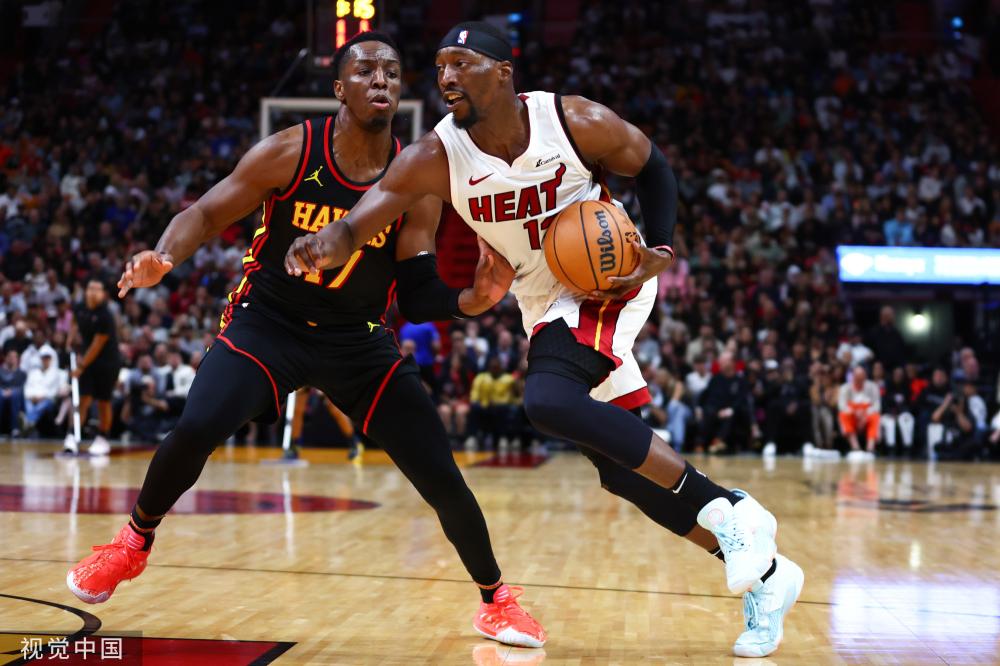 自法国的巴 自法国的巴